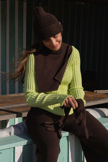 Punto 100% Merino Bib Neck