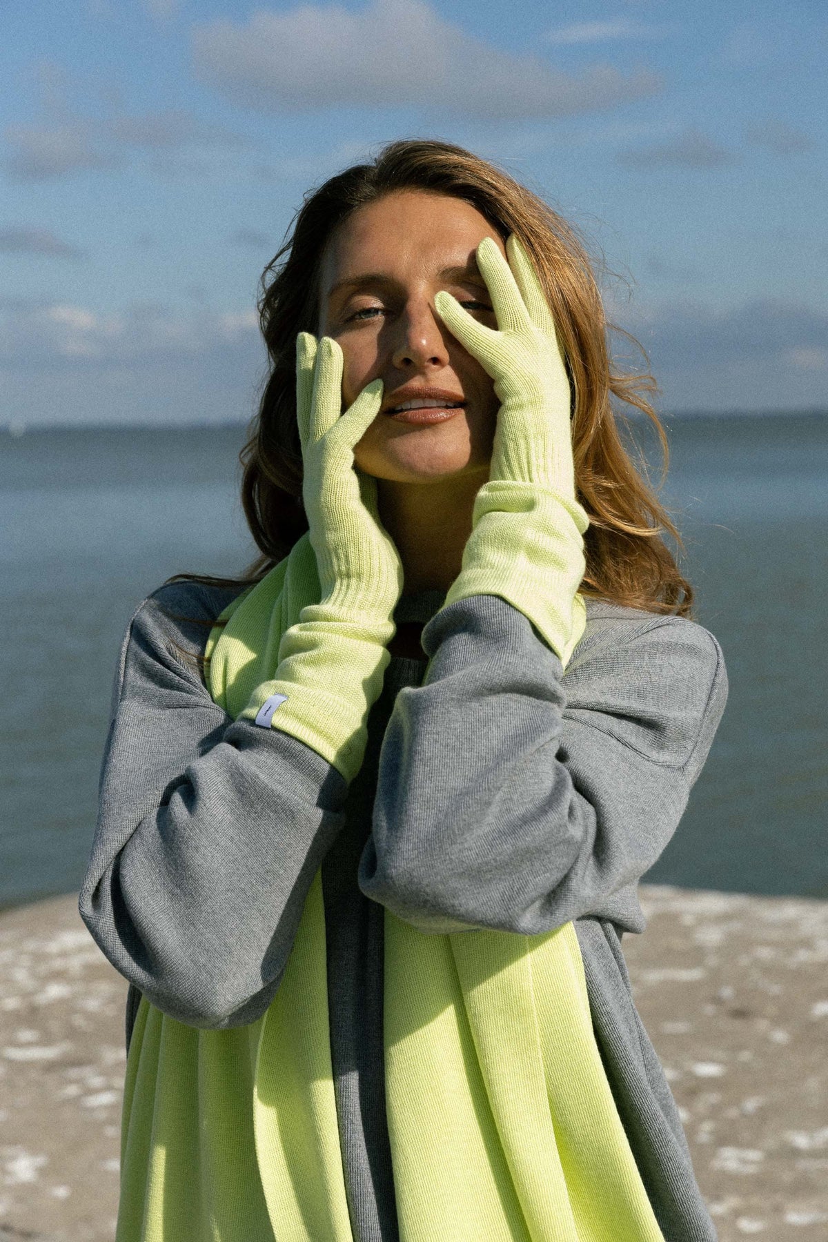 Via 100% Merino Gloves