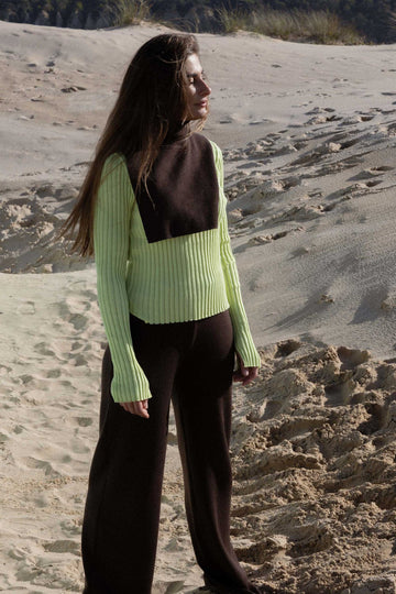 Punto 100% Merino Bib Neck