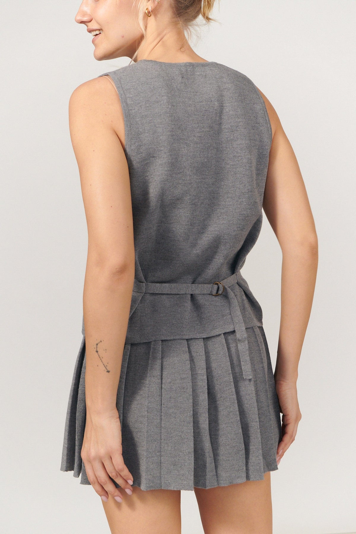 Piccolo Pleated 100% Merino Mini Skirt