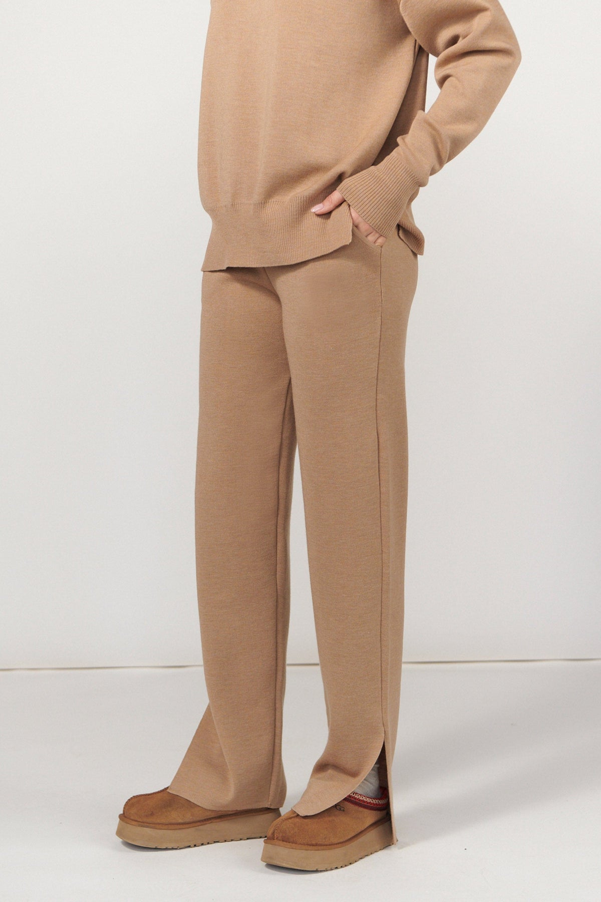 Ora 100% Merino Pants